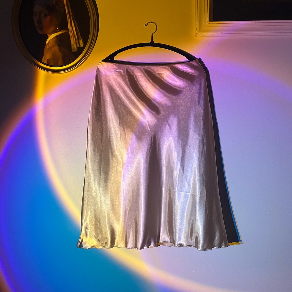 Nicole miller silk champagne colored skirt size large